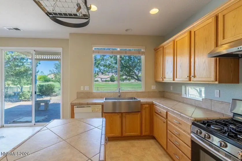 932 Lakeview, Dayton, Nevada 89403, 3 Bedrooms Bedrooms, ,3 BathroomsBathrooms,Residential,Residential,Lakeview,0,250056496