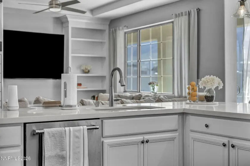 2426 Silver Maple, Reno, Nevada 89521, 3 Bedrooms Bedrooms, ,2 BathroomsBathrooms,Residential,Residential,Silver Maple,260002982