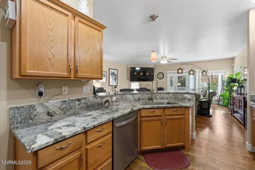 668 Canary, Fernley, Nevada 89408, 3 Bedrooms Bedrooms, ,2 BathroomsBathrooms,Residential,Residential,Canary,260002983