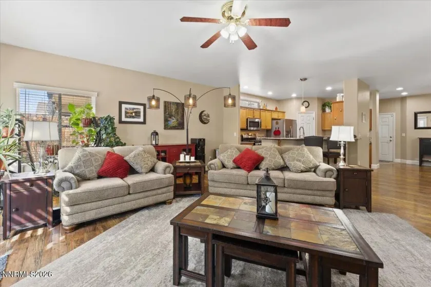 668 Canary, Fernley, Nevada 89408, 3 Bedrooms Bedrooms, ,2 BathroomsBathrooms,Residential,Residential,Canary,260002983