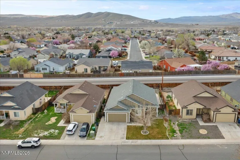 668 Canary, Fernley, Nevada 89408, 3 Bedrooms Bedrooms, ,2 BathroomsBathrooms,Residential,Residential,Canary,260002983