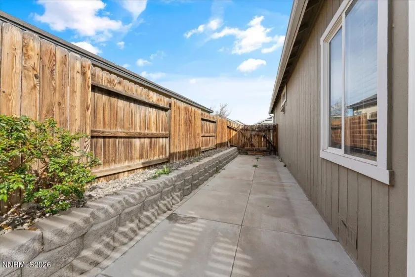 668 Canary, Fernley, Nevada 89408, 3 Bedrooms Bedrooms, ,2 BathroomsBathrooms,Residential,Residential,Canary,260002983