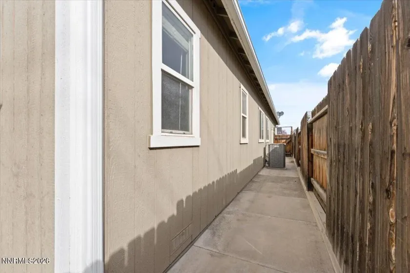 668 Canary, Fernley, Nevada 89408, 3 Bedrooms Bedrooms, ,2 BathroomsBathrooms,Residential,Residential,Canary,260002983