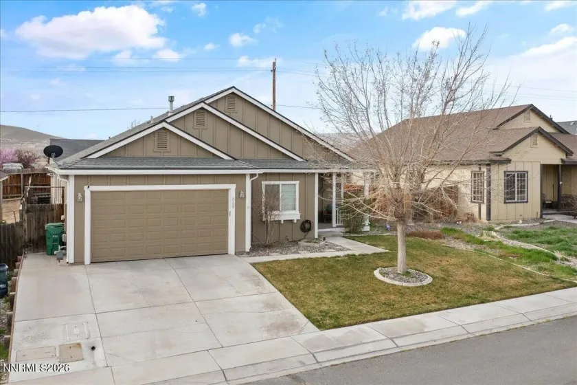 668 Canary, Fernley, Nevada 89408, 3 Bedrooms Bedrooms, ,2 BathroomsBathrooms,Residential,Residential,Canary,260002983