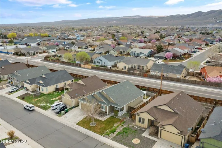 668 Canary, Fernley, Nevada 89408, 3 Bedrooms Bedrooms, ,2 BathroomsBathrooms,Residential,Residential,Canary,260002983