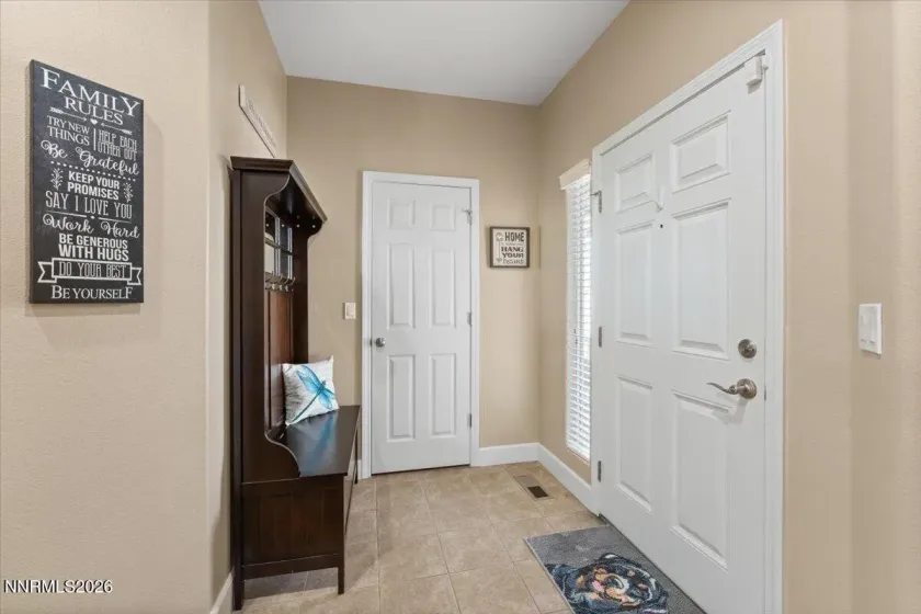 668 Canary, Fernley, Nevada 89408, 3 Bedrooms Bedrooms, ,2 BathroomsBathrooms,Residential,Residential,Canary,260002983