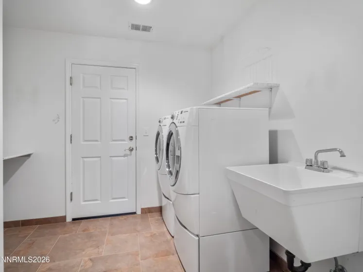 2953 San Mateo, Minden, Nevada 89423, 4 Bedrooms Bedrooms, ,2 BathroomsBathrooms,Residential,Residential,San Mateo,260002984