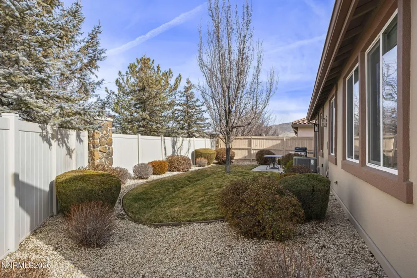 2201 Quailwood, Reno, Nevada 89521, 4 Bedrooms Bedrooms, ,2 BathroomsBathrooms,Residential,Residential,Quailwood,260002991