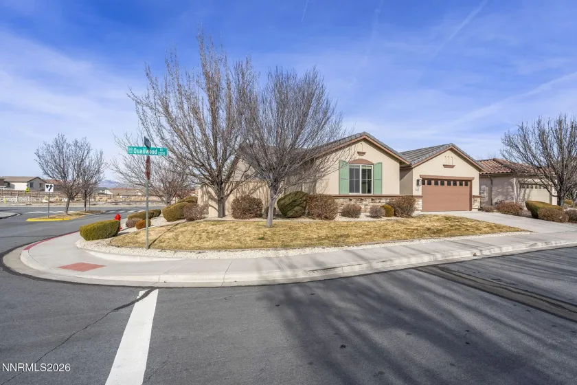 2201 Quailwood, Reno, Nevada 89521, 4 Bedrooms Bedrooms, ,2 BathroomsBathrooms,Residential,Residential,Quailwood,260002991