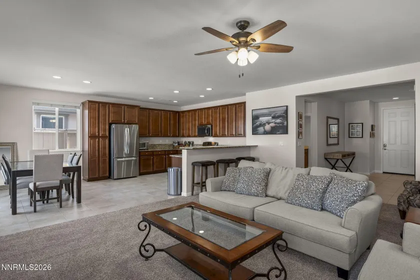 2201 Quailwood, Reno, Nevada 89521, 4 Bedrooms Bedrooms, ,2 BathroomsBathrooms,Residential,Residential,Quailwood,260002991