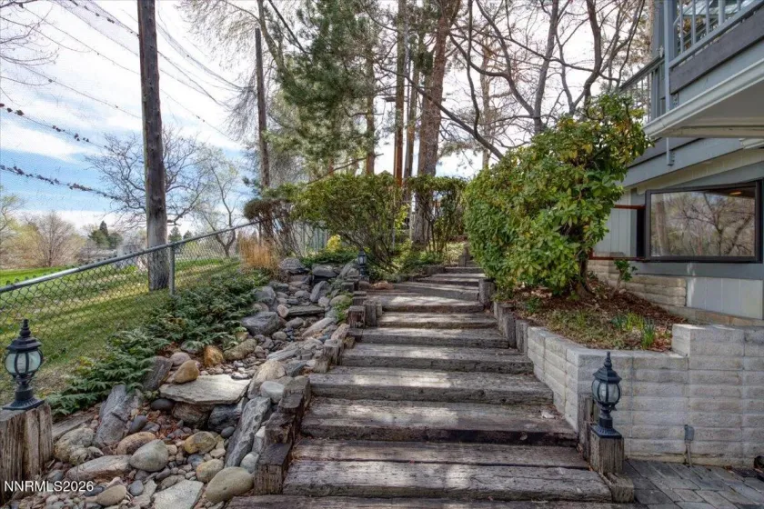 100 Moore, Reno, Nevada 89509, 5 Bedrooms Bedrooms, ,4 BathroomsBathrooms,Residential,Residential,Moore,260003003