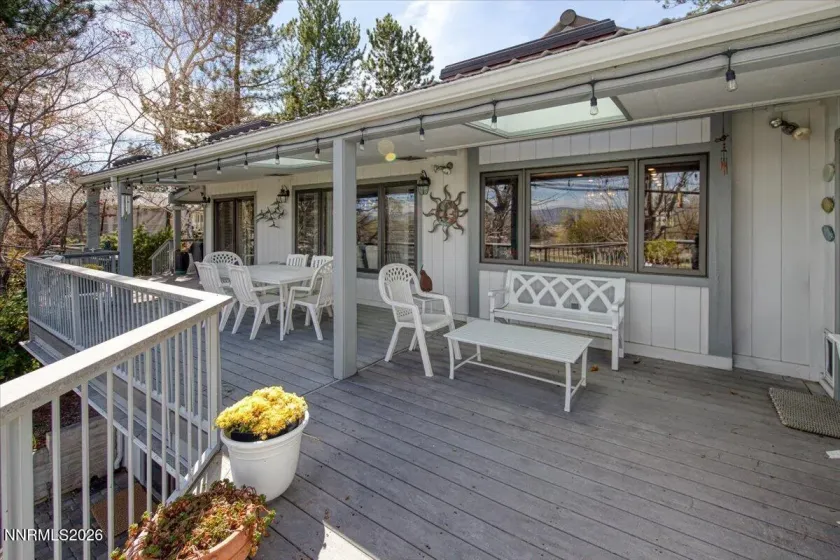 100 Moore, Reno, Nevada 89509, 5 Bedrooms Bedrooms, ,4 BathroomsBathrooms,Residential,Residential,Moore,260003003