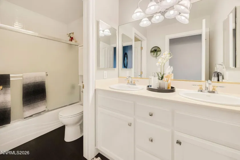 1666 Dogleg, Carson City, Nevada 89701, 4 Bedrooms Bedrooms, ,3 BathroomsBathrooms,Residential,Residential,Dogleg,260003005