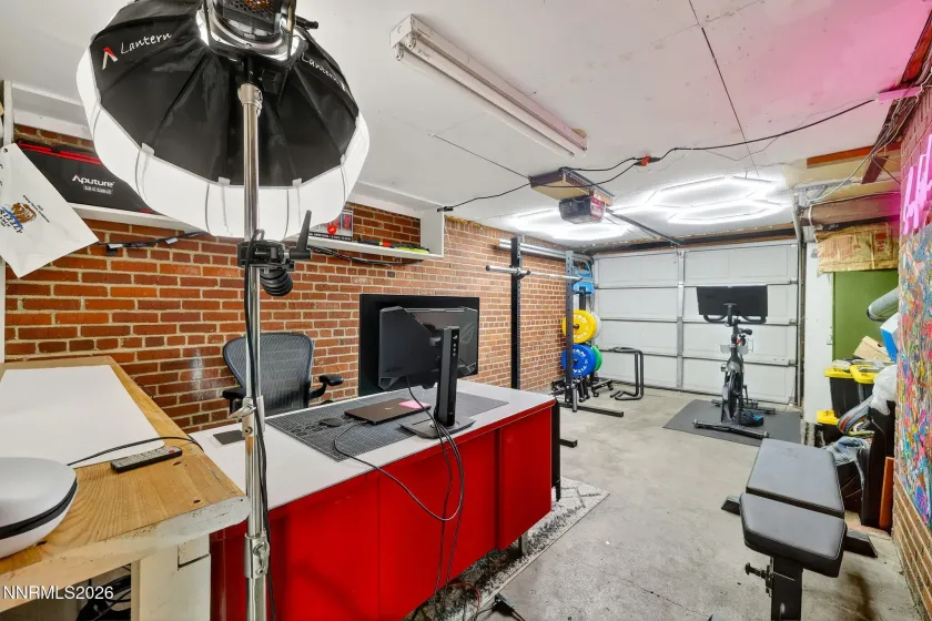 1464 Mark Twain, Reno, Nevada 89509, 3 Bedrooms Bedrooms, ,2 BathroomsBathrooms,Residential,Residential,Mark Twain,260000959