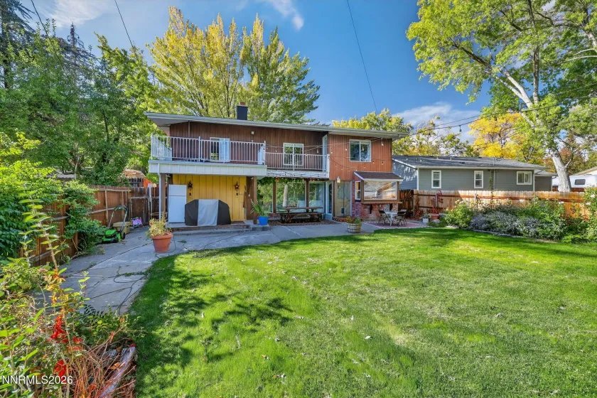 1464 Mark Twain, Reno, Nevada 89509, 3 Bedrooms Bedrooms, ,2 BathroomsBathrooms,Residential,Residential,Mark Twain,260000959