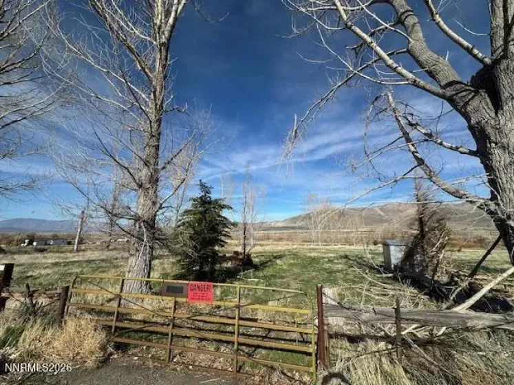 109500 US-395, Coleville, California 96107, ,Land,Residential,US-395,260003014