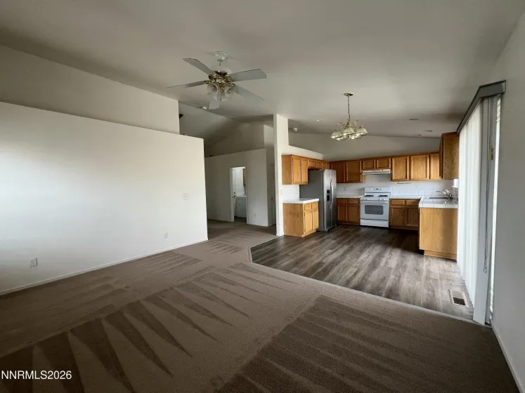 298 Emigrant, Fernley, Nevada 89408, 3 Bedrooms Bedrooms, ,2 BathroomsBathrooms,Residential,Residential,Emigrant,260003015