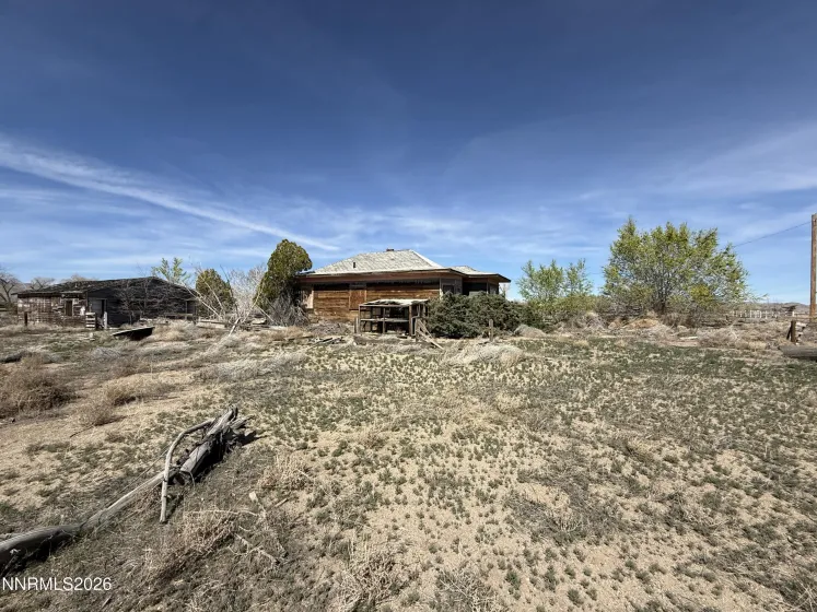 83 Us Hwy 95a, Yerington, Nevada 89447, 3 Bedrooms Bedrooms, ,1 BathroomBathrooms,Residential,Residential,Us Hwy 95a,260003018