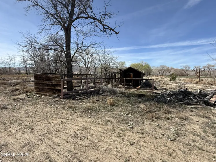 83 Us Hwy 95a, Yerington, Nevada 89447, 3 Bedrooms Bedrooms, ,1 BathroomBathrooms,Residential,Residential,Us Hwy 95a,260003018