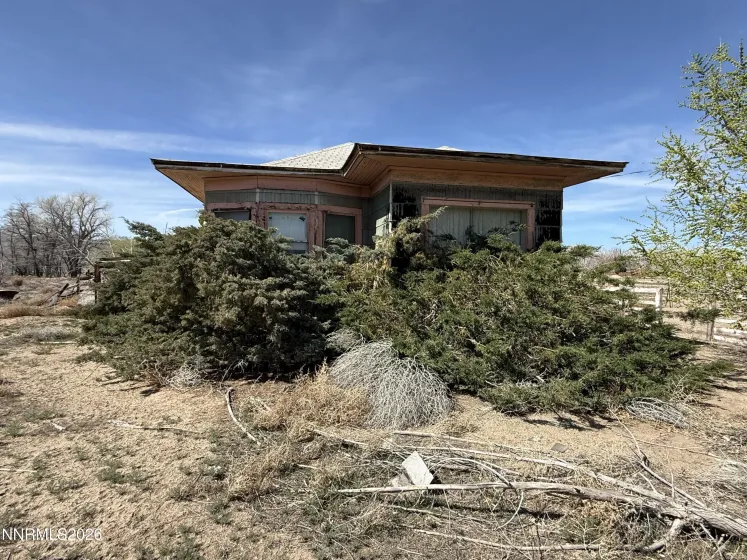83 Us Hwy 95a, Yerington, Nevada 89447, 3 Bedrooms Bedrooms, ,1 BathroomBathrooms,Residential,Residential,Us Hwy 95a,260003018