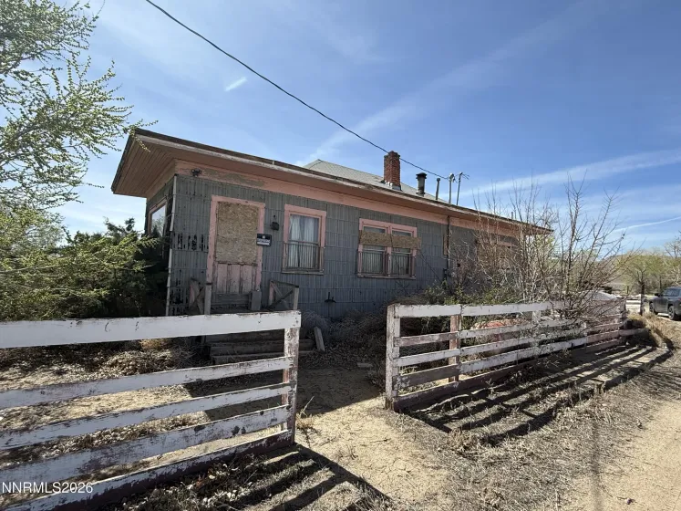 83 Us Hwy 95a, Yerington, Nevada 89447, 3 Bedrooms Bedrooms, ,1 BathroomBathrooms,Residential,Residential,Us Hwy 95a,260003018