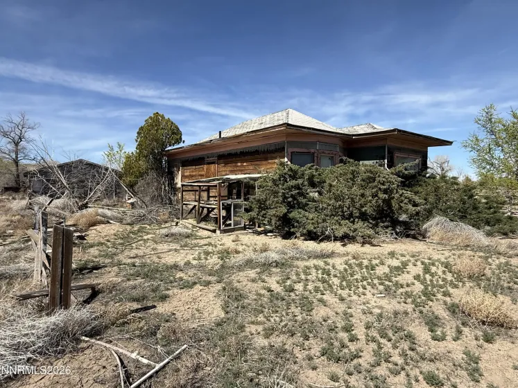 83 Us Hwy 95a, Yerington, Nevada 89447, 3 Bedrooms Bedrooms, ,1 BathroomBathrooms,Residential,Residential,Us Hwy 95a,260003018