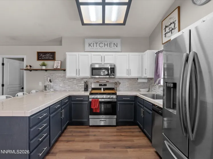 1329 White Bluffs, Fernley, Nevada 89408, 3 Bedrooms Bedrooms, ,2 BathroomsBathrooms,Residential,Residential,White Bluffs,260003020