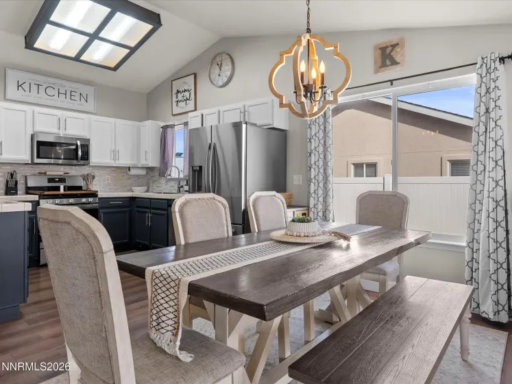 1329 White Bluffs, Fernley, Nevada 89408, 3 Bedrooms Bedrooms, ,2 BathroomsBathrooms,Residential,Residential,White Bluffs,260003020