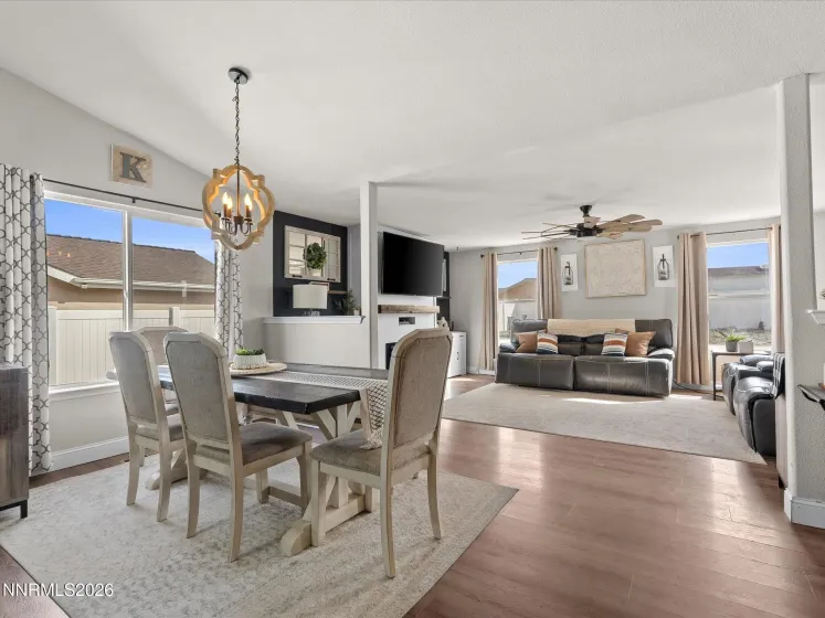 1329 White Bluffs, Fernley, Nevada 89408, 3 Bedrooms Bedrooms, ,2 BathroomsBathrooms,Residential,Residential,White Bluffs,260003020