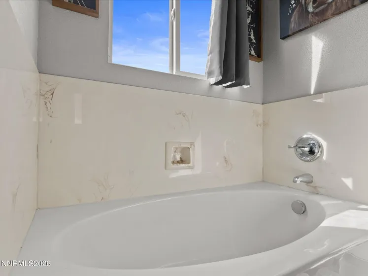 1329 White Bluffs, Fernley, Nevada 89408, 3 Bedrooms Bedrooms, ,2 BathroomsBathrooms,Residential,Residential,White Bluffs,260003020