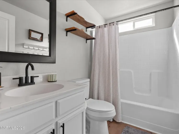 1329 White Bluffs, Fernley, Nevada 89408, 3 Bedrooms Bedrooms, ,2 BathroomsBathrooms,Residential,Residential,White Bluffs,260003020