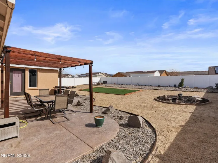 1329 White Bluffs, Fernley, Nevada 89408, 3 Bedrooms Bedrooms, ,2 BathroomsBathrooms,Residential,Residential,White Bluffs,260003020