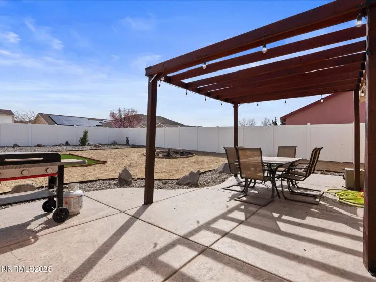 1329 White Bluffs, Fernley, Nevada 89408, 3 Bedrooms Bedrooms, ,2 BathroomsBathrooms,Residential,Residential,White Bluffs,260003020