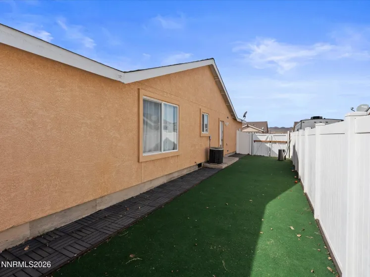 1329 White Bluffs, Fernley, Nevada 89408, 3 Bedrooms Bedrooms, ,2 BathroomsBathrooms,Residential,Residential,White Bluffs,260003020