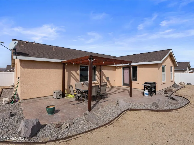 1329 White Bluffs, Fernley, Nevada 89408, 3 Bedrooms Bedrooms, ,2 BathroomsBathrooms,Residential,Residential,White Bluffs,260003020