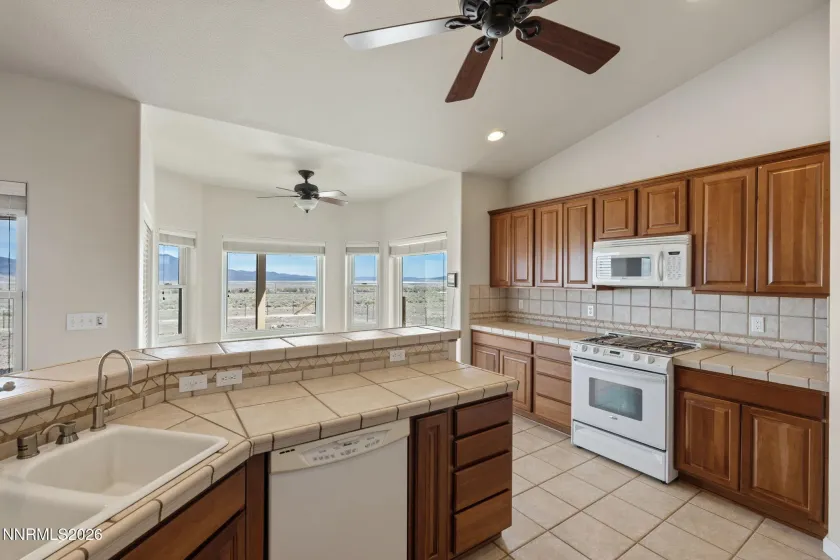 3420 Drayer, Fernley, Nevada 89408, 2 Bedrooms Bedrooms, ,2 BathroomsBathrooms,Residential,Residential,Drayer,260003021