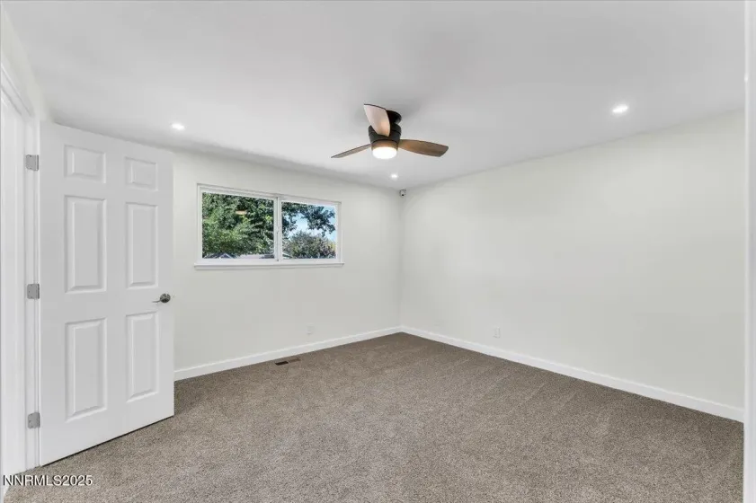 6815 Prestwick, Reno, Nevada 89502, 3 Bedrooms Bedrooms, ,2 BathroomsBathrooms,Residential,Residential,Prestwick,260003024