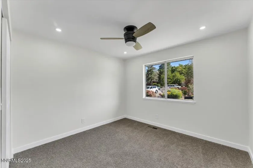 6815 Prestwick, Reno, Nevada 89502, 3 Bedrooms Bedrooms, ,2 BathroomsBathrooms,Residential,Residential,Prestwick,260003024