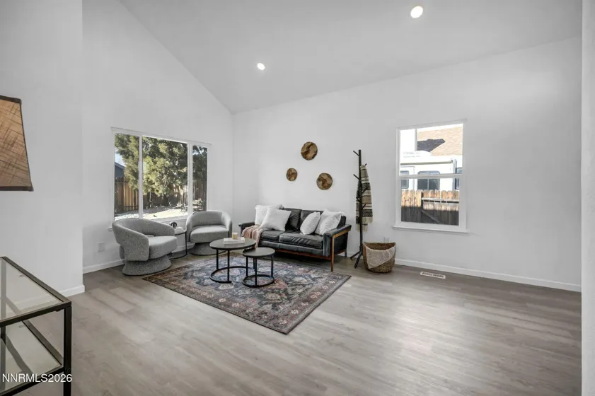 2719 Chavez, Reno, Nevada 89502, 3 Bedrooms Bedrooms, ,3 BathroomsBathrooms,Residential,Residential,Chavez,250051816