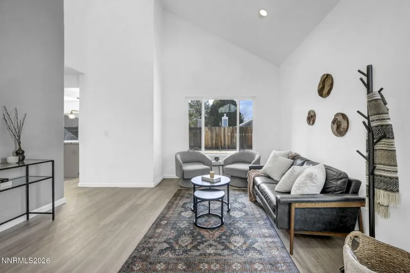 2719 Chavez, Reno, Nevada 89502, 3 Bedrooms Bedrooms, ,3 BathroomsBathrooms,Residential,Residential,Chavez,250051816