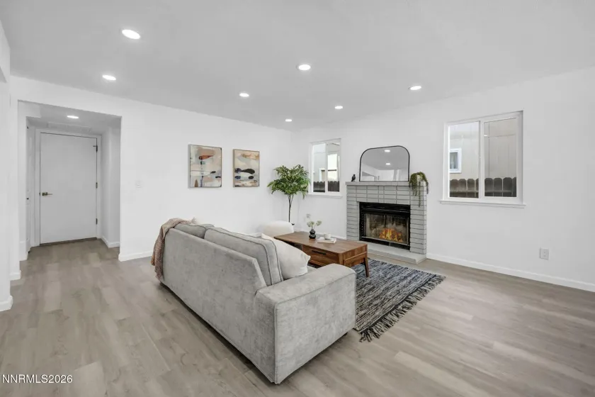 2719 Chavez, Reno, Nevada 89502, 3 Bedrooms Bedrooms, ,3 BathroomsBathrooms,Residential,Residential,Chavez,250051816