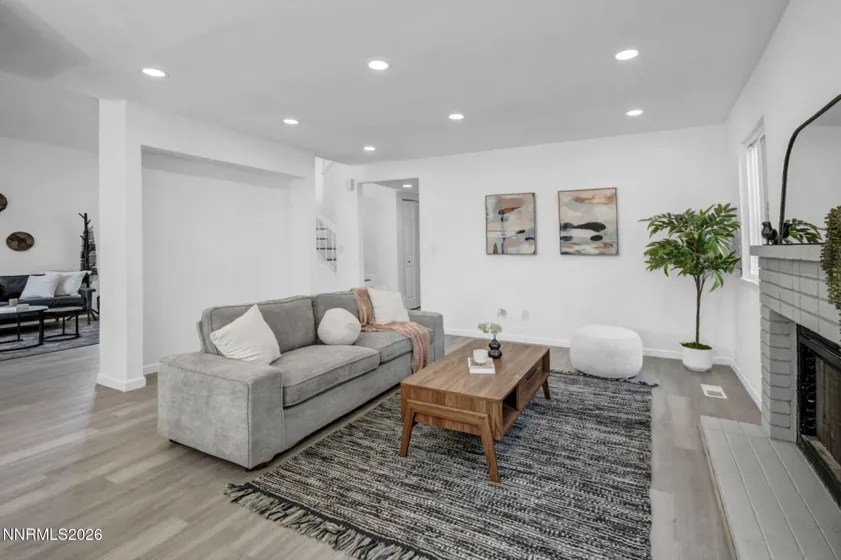 2719 Chavez, Reno, Nevada 89502, 3 Bedrooms Bedrooms, ,3 BathroomsBathrooms,Residential,Residential,Chavez,250051816