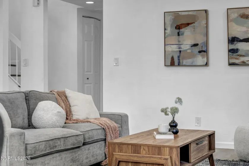 2719 Chavez, Reno, Nevada 89502, 3 Bedrooms Bedrooms, ,3 BathroomsBathrooms,Residential,Residential,Chavez,250051816