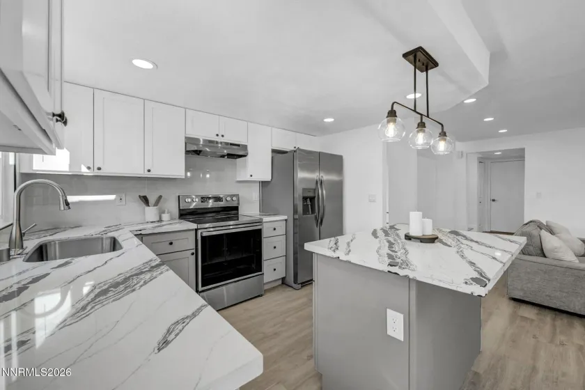 2719 Chavez, Reno, Nevada 89502, 3 Bedrooms Bedrooms, ,3 BathroomsBathrooms,Residential,Residential,Chavez,250051816