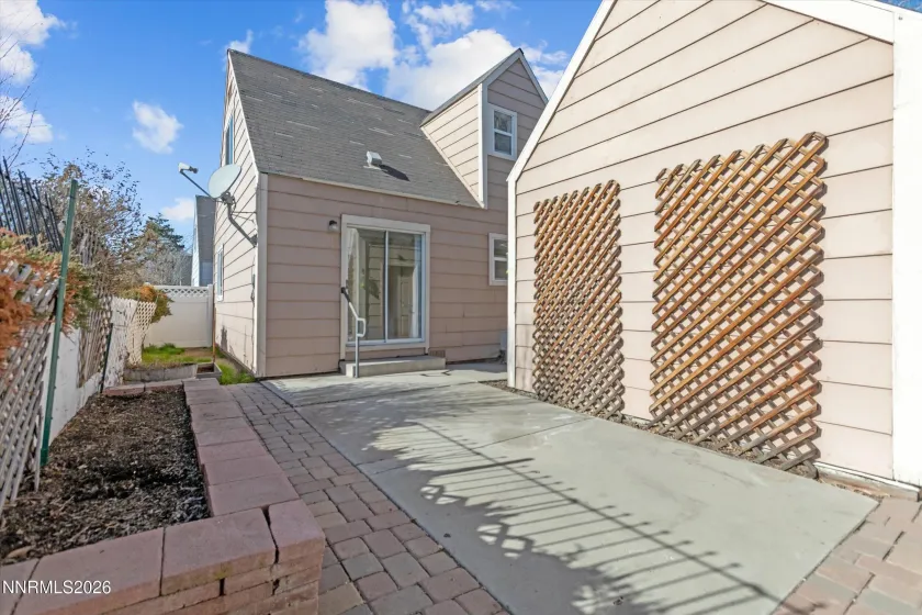 2575 Garfield, Sparks, Nevada 89431, 3 Bedrooms Bedrooms, ,2 BathroomsBathrooms,Residential,Residential,Garfield,260001411