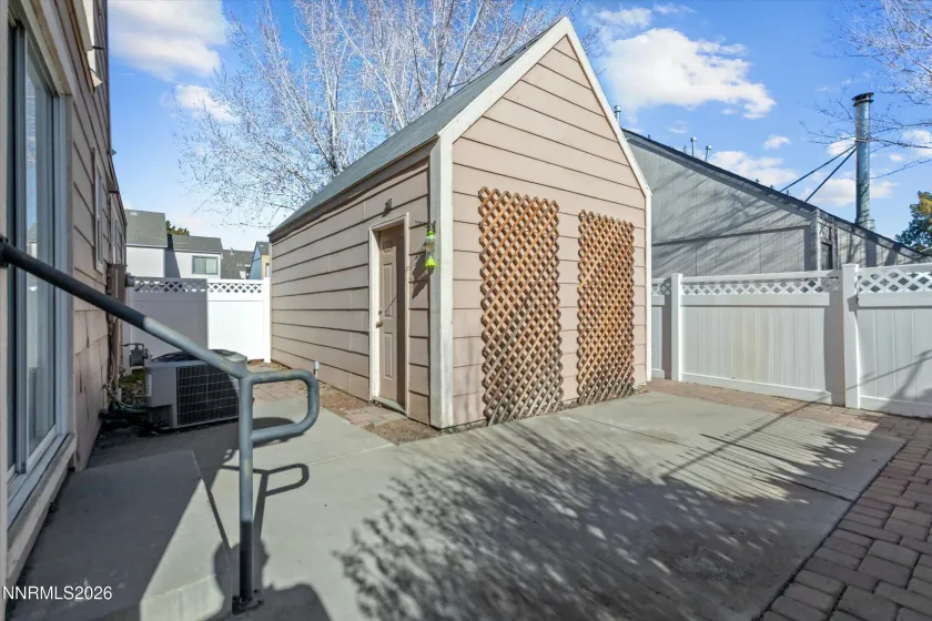 2575 Garfield, Sparks, Nevada 89431, 3 Bedrooms Bedrooms, ,2 BathroomsBathrooms,Residential,Residential,Garfield,260001411