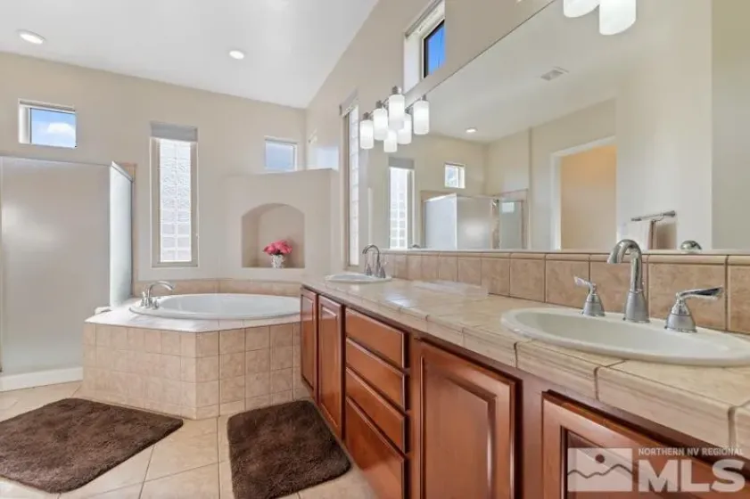 9900 Wilbur May, Reno, Nevada 89521, 3 Bedrooms Bedrooms, ,3 BathroomsBathrooms,Residential,Residential,Wilbur May,250004727