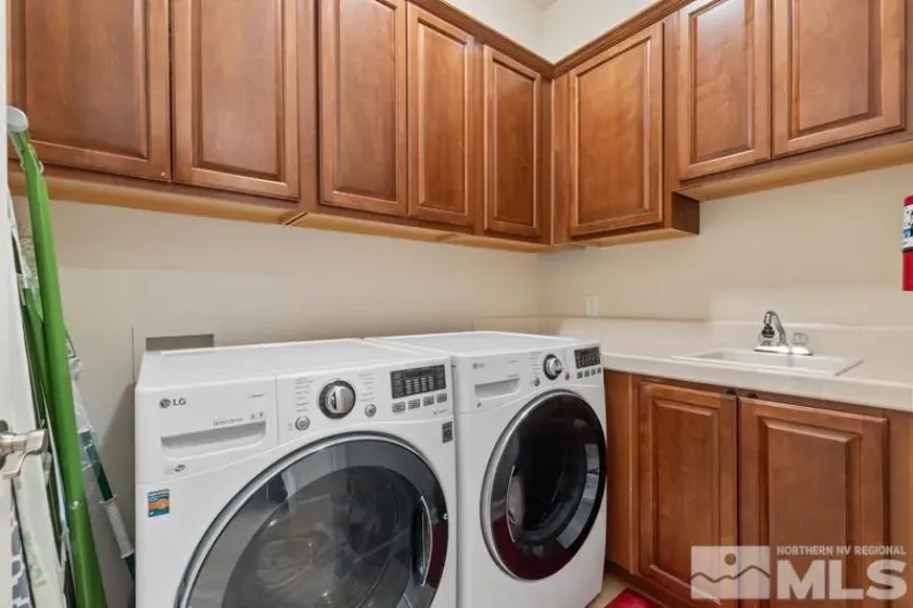 9900 Wilbur May, Reno, Nevada 89521, 3 Bedrooms Bedrooms, ,3 BathroomsBathrooms,Residential,Residential,Wilbur May,250004727