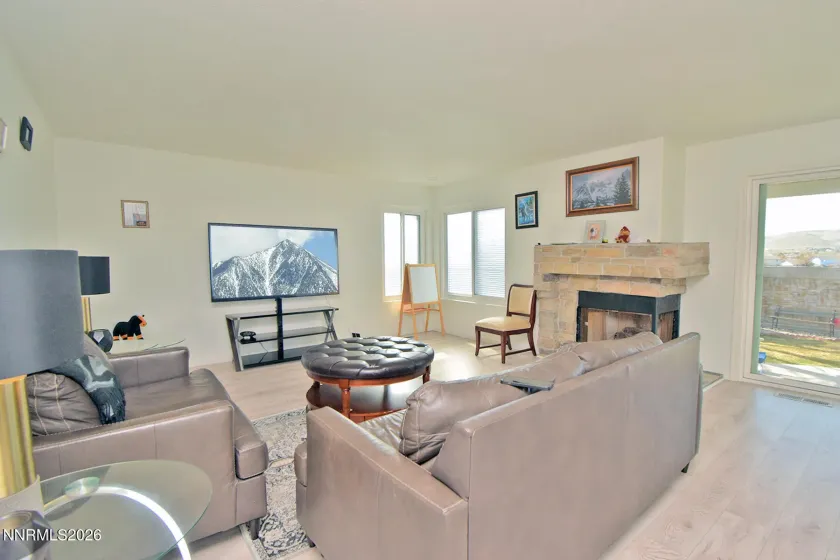 5435 Santa Rosa, Sparks, Nevada 89436, 4 Bedrooms Bedrooms, ,3 BathroomsBathrooms,Residential,Residential,Santa Rosa,260003032