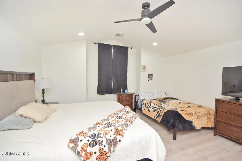 5435 Santa Rosa, Sparks, Nevada 89436, 4 Bedrooms Bedrooms, ,3 BathroomsBathrooms,Residential,Residential,Santa Rosa,260003032